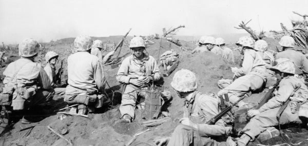 Họ đã truyền tải các mệnh lệnh quân sự từ tiếng Anh sang tiếng Navajo một cách hoàn hảo mà những người không am hiểu thứ tiếng này sẽ không thể giải mã được nội dung.