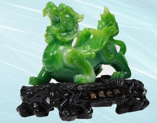 Tỳ Hưu là một vật phẩm phong thủy có tác dụng chiêu tài, may mắn về công danh sự nghiệp, trấn trạch trừ tà khí, bảo vệ sự bình yên cho ngôi nhà.