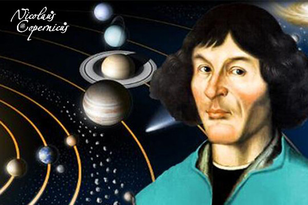 Bất ngờ, vào năm 2006, các chuyên gia phát hiện vài sợi tóc giữa những trang của một cuốn sách thiên văn mà Copernicus từng dùng trong suốt nhiều năm. Cuốn sách đang thuộc sở hữu của Bảo tàng Gustavianum tại Đại học Uppsala, Thụy Điển.