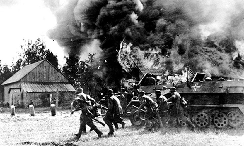 Nhiều sử gia đánh gia, nếu Hitler không tấn công Liên Xô năm 1941 hoặc trì hoãn cuộc chiến này thêm vài năm thì cục diện chiến sự đã có thể thay đổi rất nhiều.