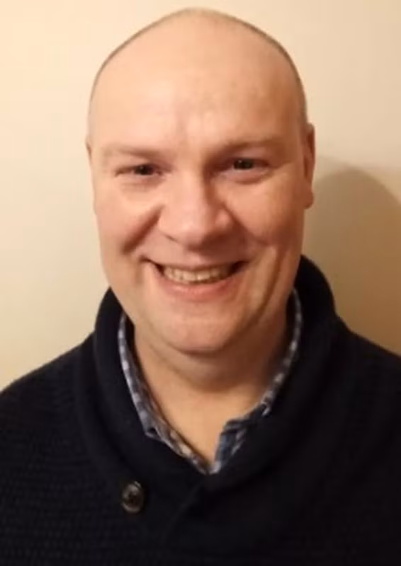 Vào tháng 5/2023, ông Eoin gây xôn xao dư luận khi tuyên bố đã nắm trong tay bằng chứng xác nhận sự tồn tại của quái vật hồ Loch Ness ở Scotland.