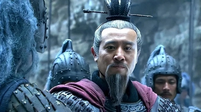 Cùng với Tào Tháo và Tôn Quyền, Lưu Bị là một trong ba nhân vật lịch sử Trung Quốc nổi tiếng và có sức ảnh hưởng lớn nhất thời Tam quốc. Với sự thông minh, bản lĩnh tài ba, biết cách chiêu mộ và sử dụng nhân tài, Lưu Bị đã từng bước leo lên đỉnh cao quyền lực, sáng lập nên nhà Thục Hán.