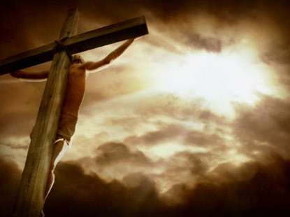 Trong thời gian qua, các chuyên gia đã tìm thấy hàng trăm mảnh gỗ vụn được tôn kính như những mảnh Thánh giá Thật ở khắp châu Âu.