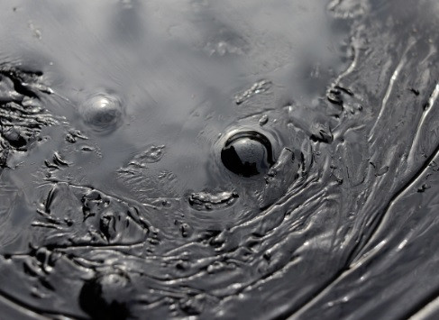 Chất nhầy La Mancha Negra có màu đen như hắc ín và có độ đặc quánh như kẹo cao su. Trong 5 năm sau khi xuất hiện, chất nhầy La Mancha Negra đã cướp đi mạng sống của khoảng 1.800 người khi họ lái xe đi qua tuyến đường cao tốc trên.