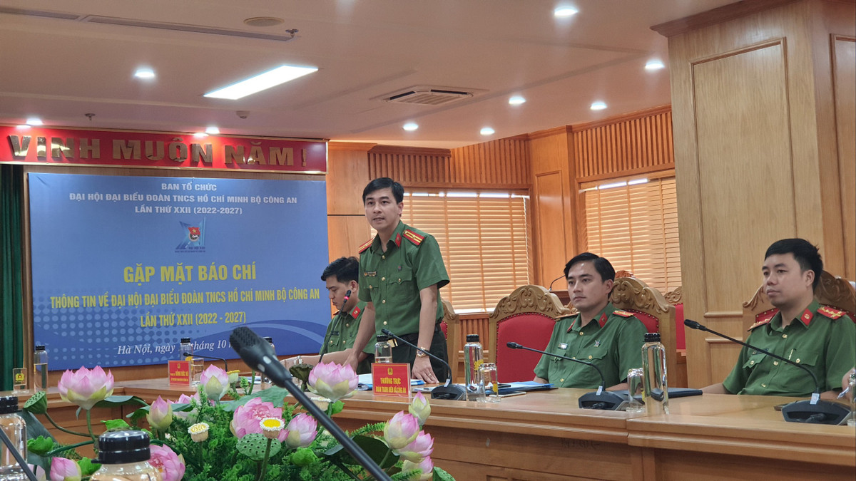 Khat vong lap cong la khau hieu hanh dong Dai hoi Doan TN Bo Cong an lan thu XXII-Hinh-3