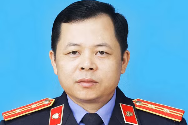 Bat khan cap Vien truong Vien Kiem sat vi lien quan an ma tuy