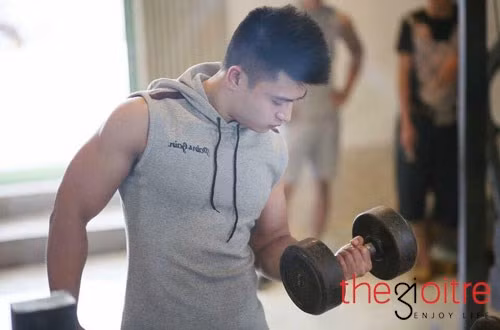 Chàng cảnh sát 9X còn có một đam mê lớn với bộ môn thể hình.