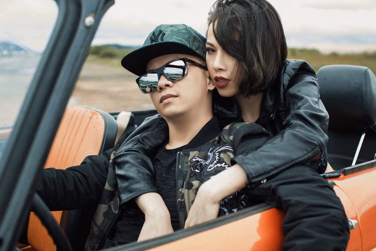 Kết hôn được 6 năm, đôi bạn trẻ đã cùng nhau chia sẻ niềm đam mê âm nhạc cũng như những khó khăn trong nghề DJ khắc nghiệt và mang nhiều tai tiếng này. Ảnh: Nupakachi Studio.
