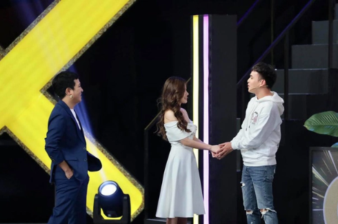 Midu bi chi trich vi tha thinh qua lo tu nguoi quen cho den nguoi la-Hinh-7