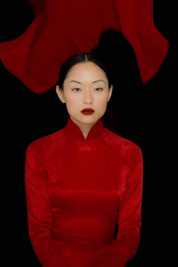 Học trò Thanh Hằng gây sốt vì giống Nam Phương Hoàng Hậu thời trẻ - Hình 4 Hoc tro Thanh Hang gay sot vi giong Nam Phuong Hoang Hau thoi tre-Hinh-4