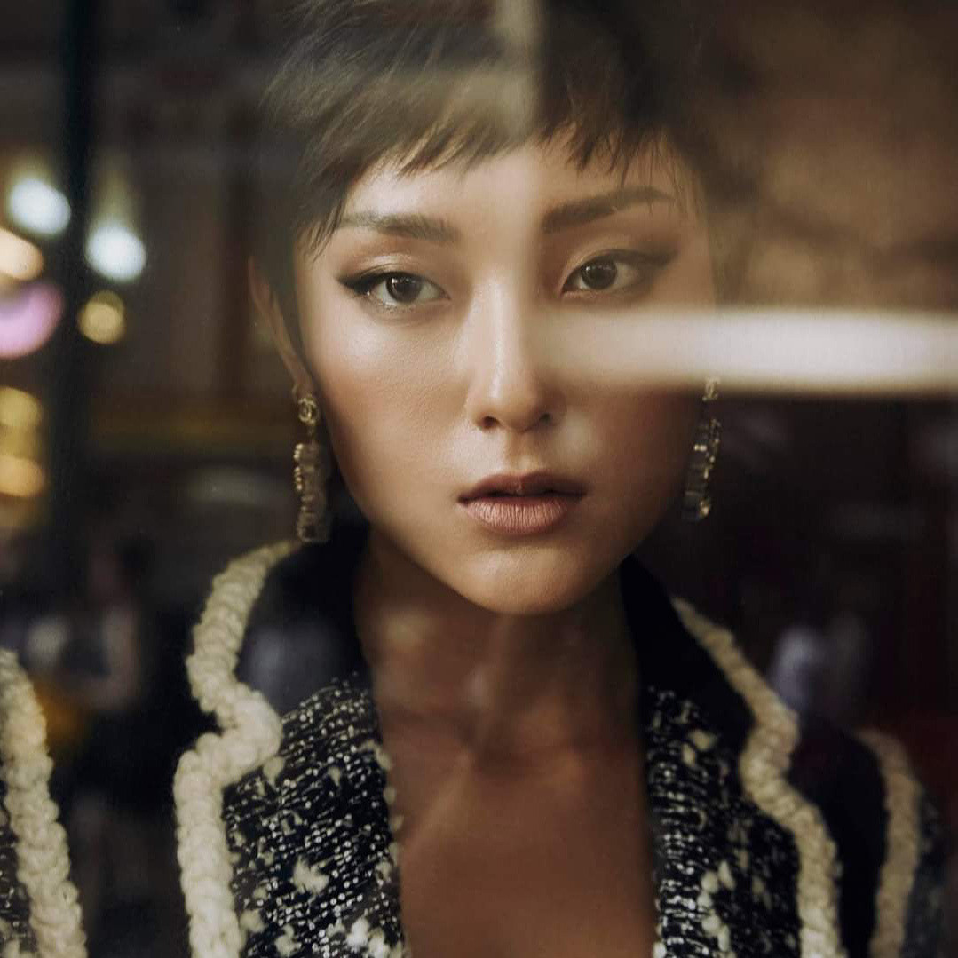 Học trò Thanh Hằng gây sốt vì giống Nam Phương Hoàng Hậu thời trẻ - Hình 2 Hoc tro Thanh Hang gay sot vi giong Nam Phuong Hoang Hau thoi tre-Hinh-2