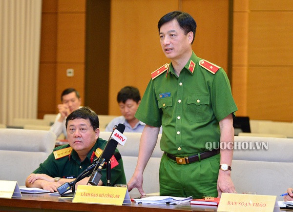 Năm 2016, ông được bổ nhiệm chức Phó tổng cục trưởng Tổng cục cảnh sát Bộ công an. Năm 2017, ông được phong hàm thiếu tướng. (Ảnh: Quochoi)