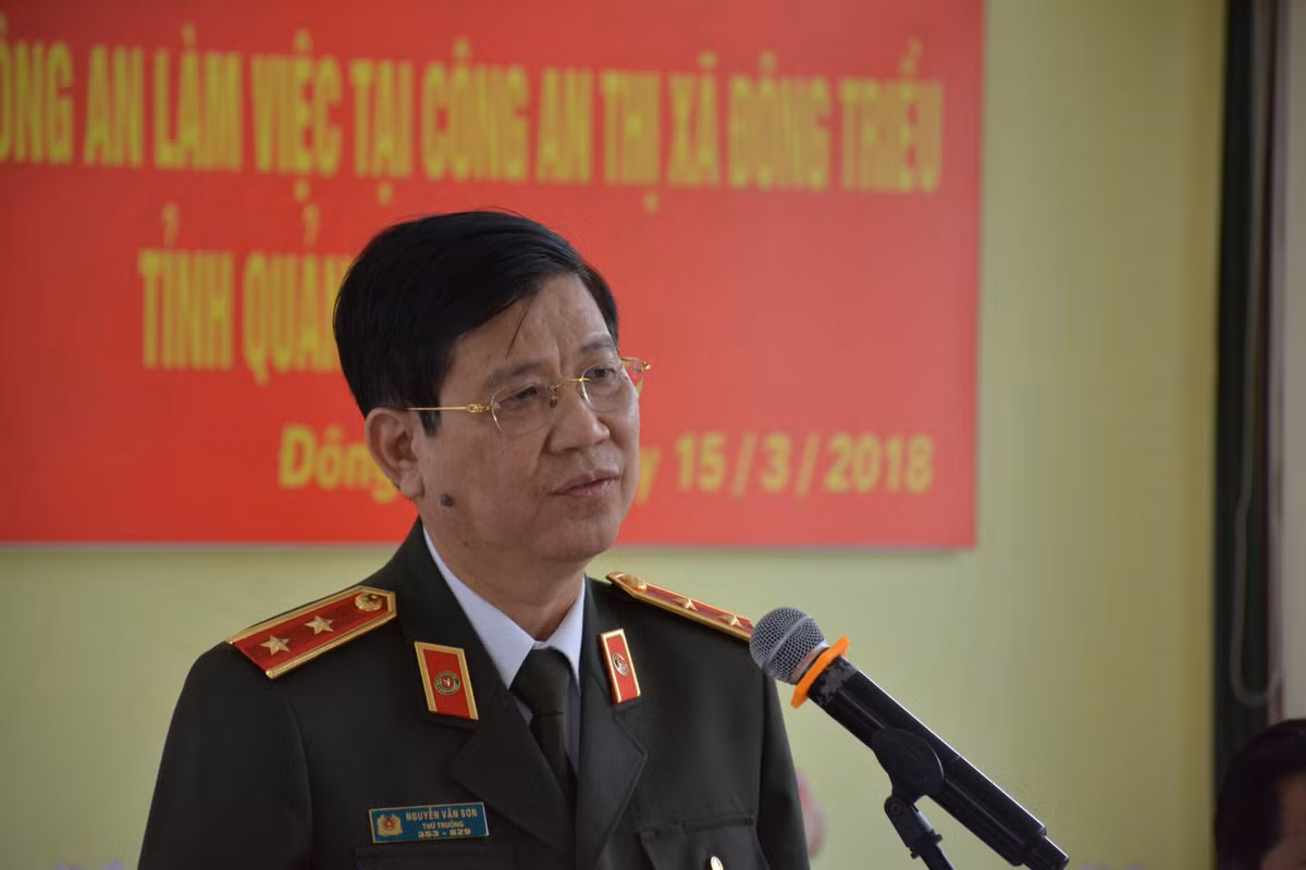 Năm 2015, ông được bổ nhiệm giữ chức vụ Phó tổng cục trưởng Tổng cục Chính trị công an nhân dân. Năm 2016, ông được bổ nhiểm giữ chức vụ Thứ trưởng Bộ công an và được phong hàm trung tướng. Đến năm 2018, ông được bầu bổ sung vào Ban thường vụ Đảng ủy công an trung ương. (Ảnh: Công an Quảng Ninh)