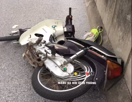 Hiện, vụ nam thanh niên bị taxi tông tử vong trên đường vành đai 3 trên cao đang được cơ quan chức năng điều tra, làm rõ.