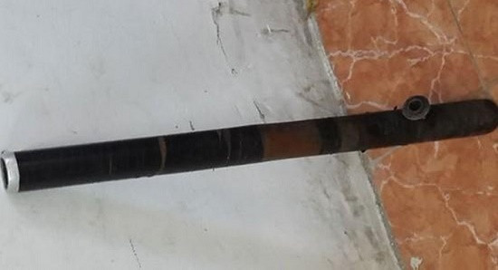 Bat nam thanh nien dung dieu cay danh chi gai tu vong