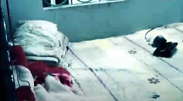 Quá trình điều tra ban đầu tại nơi điều tra vụ án gặp rất nhiều khó khăn, hiện trường không để lại thông tin dấu vết hay đồ vật gì liên quan đến đối tượng thực hiện hành vi phạm tội. Tuy nhiên cơ quan chức năng đã xác định được hướng đối tượng phạm tội vào nhà nạn nhân bằng lối cửa trên tầng tum đi xuống. 