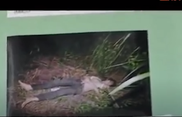 Kết quả khám nghiệm tử thi cho thấy, đây là một vụ giết người cướp tài sản. Nhiều khả năng thủ phạm và nạn nhân có mối quan hệ quen biết trước nên thủ phạm mới rủ nạn nhân ra phía vườn tràm để giết. Hung khí gây án là dao vì để lại những vết cắt trên cổ nhưng cũng tại vì chiếc cổ cũng có những vết bầm tím như là nạn nhân bị bóp cổ trước đó.