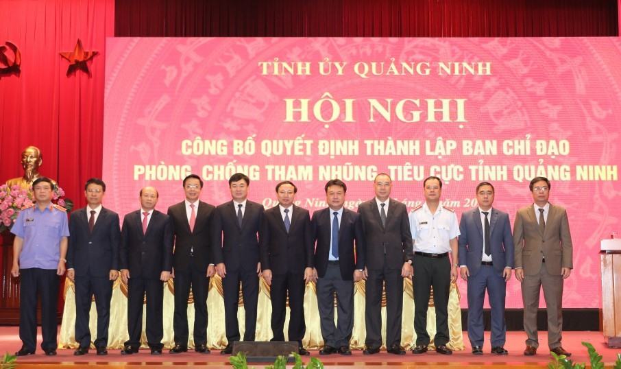 Ban Chỉ đạo Phòng chống tham nhũng, tiêu cực tỉnh Quảng Ninh làm việc theo Quy định 67, ngày 2/6/2022 của Ban Bí thư. Ban chỉ đạo có con dấu riêng để phục vụ hoạt động. Kinh phí hoạt động của Ban do Văn phòng Tỉnh ủy bảo đảm theo quy định. Trưởng Ban chỉ đạo là người phân công nhiệm vụ đối với các thành viên; Ban chỉ đạo quyết định ban hành quy chế làm việc, quy định về công tác kiểm tra, giám sát và xây dựng các chương trình, kế hoạch công tác.