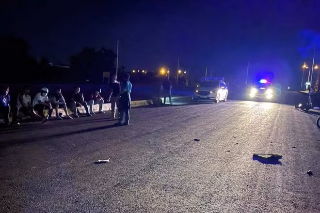 Bac Giang: Hon chien bang “bom xang”, 2 nguoi bi thuong