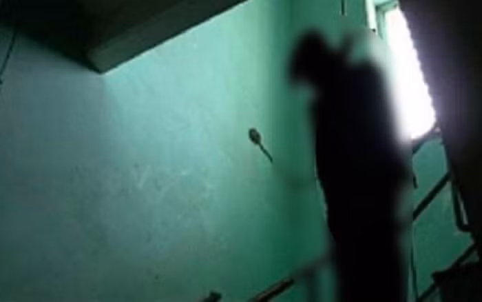 Bị bố mắng vì chơi điện tử, nam sinh lớp 8 treo cổ tự tử Bi bo mang vi choi dien tu, nam sinh lop 8 treo co tu tu