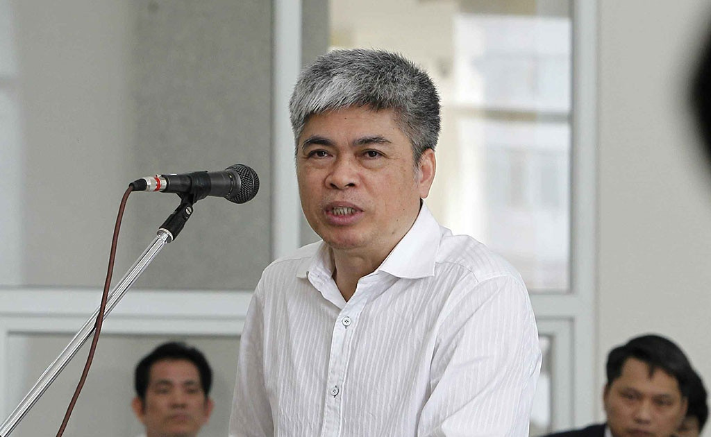 Ghi nhận việc gia đình, bạn bè ông Sơn cam kết nộp đủ 3/4 số tiền bị cáo bị quy kết tham ô, Tòa phúc thẩm kiến nghị Chánh án TAND Tối cao xem xét giảm hình phạt cho bị cáo Sơn từ tử hình xuống chung thân sau khi bị cáo Sơn khắc phục ít nhất 3/4 hậu quả.