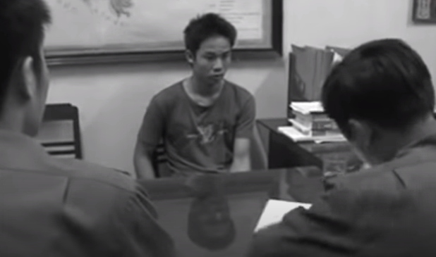 Hàng loạt biện pháp nghiệp vụ chuyên sâu của ngành đã được đồng bô triển khai, áp dụng xung quanh Quỳnh và các mối quan hệ của hắn. Tuy nhiên, tổ làm án không bắt ngay. Chỉ khi một nguồn tin rất quan trọng cho biết, Quỳnh đã mang nhiều tờ tiền mệnh giá 500 nghìn ra quán đổi thành tiền lẻ, trong khi trước đó, hắn chẳng có nổi 200 nghìn đồng trong túi. Lúc này Ban chuyên án mới quyết định bắt, khám xét khẩn cấp đối với Quỳnh.