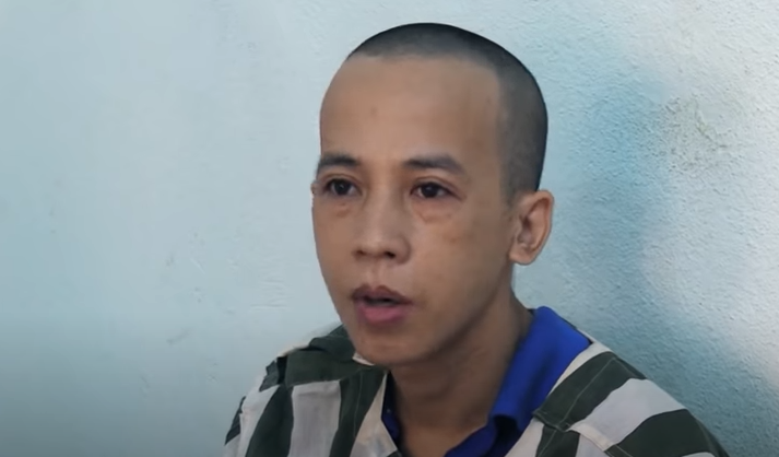 Sau đó, Luận tiếp tục ra tay sát hại cháu Trân khi thấy cháu chạy ra cùng bà ngoại. Chưa dừng lại, Luận đi lên gác vào phòng ngủ của Nhi. Lúc đó, Nhi bỏ chạy ra khỏi phòng thì bị Luận đâm gục trước cửa phòng.