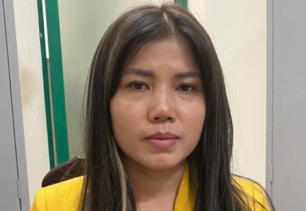 Ha Noi: Bat nu nhan vien massage ru 'dong nghiep' ban dam cung