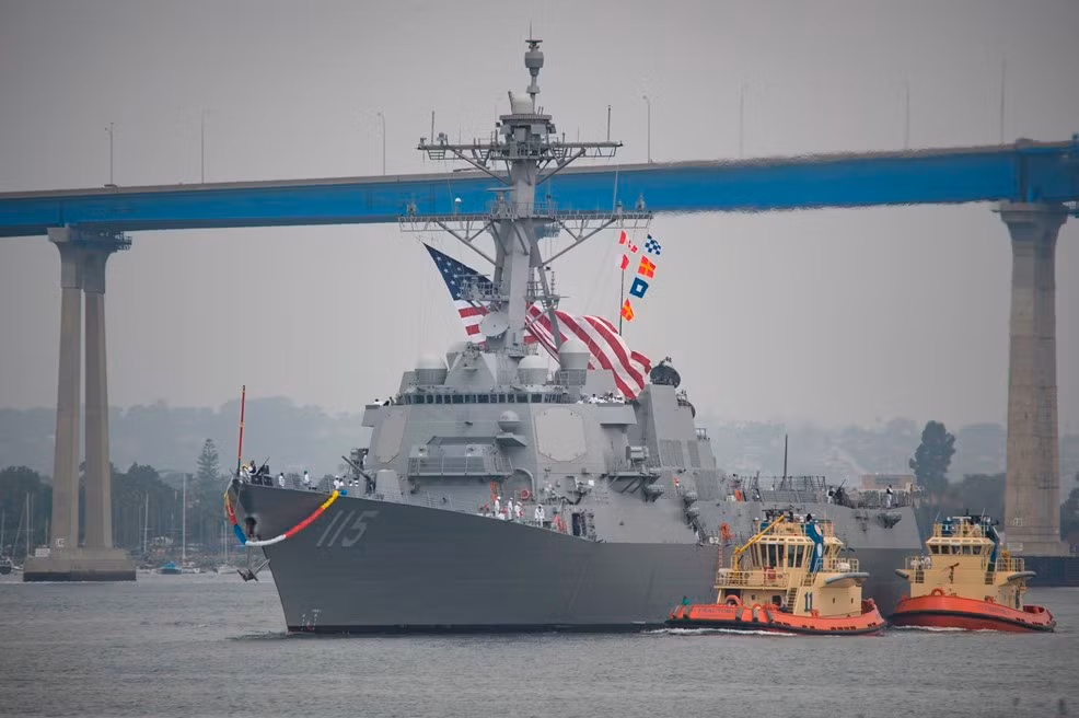 Theo SCMP, Mỹ tăng cường các hoạt động quân sự quanh Trung Quốc những tháng gần đây bằng việc điều chiến cơ thực hiện 39 chuyến bay qua Biển Đông, Biển Hoa Đông, biển Hoàng Hải và Eo biển Đài Loan kể từ đầu năm.