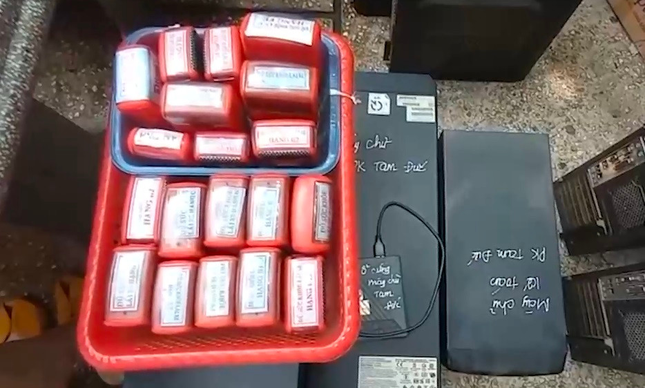 Kham xet loat phong kham tu nhan o Bien Hoa: Boc chieu truc loi bao hiem!-Hinh-3