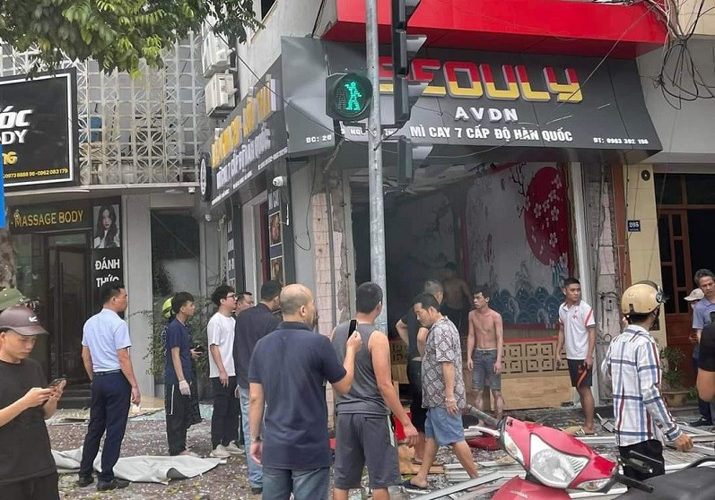 Hải Dương: Xảy ra vụ nổ tại quán ăn, 2 người bị thương Hai Duong: Xay ra vu no tai quan an, 2 nguoi bi thuong