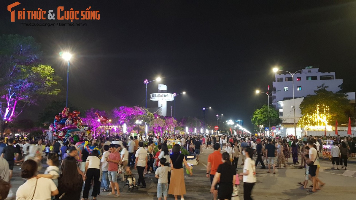 Hai Duong: Thang than chi nhieu ton tai Pho di bo – cho dem Bach Dang-Hinh-5