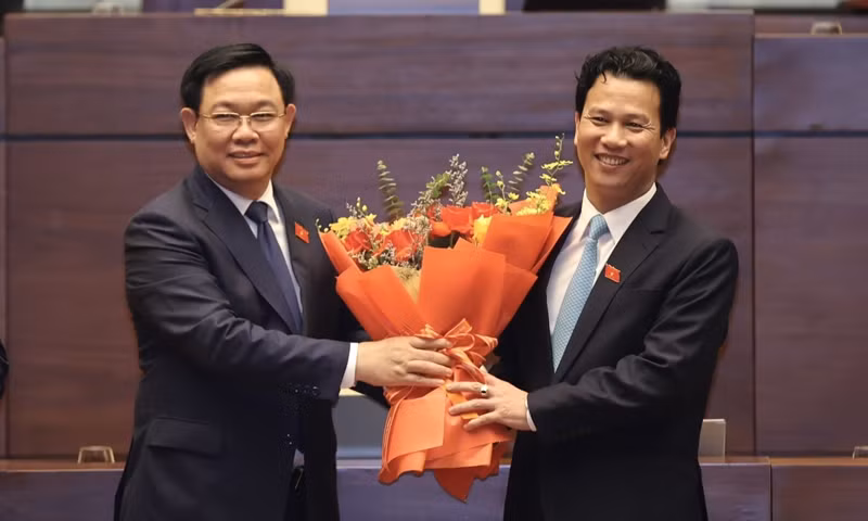 Ông Đặng Quốc Khánh là người kế nhiệm Phó Thủ tướng Trần Hồng Hà làm Bộ trưởng Bộ TN&amp;MT. Phó Thủ tướng Trần Hồng Hà đã được Quốc hội phê chuẩn miễn nhiệm chức vụ Bộ trưởng Bộ TN&amp;MT vào chiều cùng ngày. 