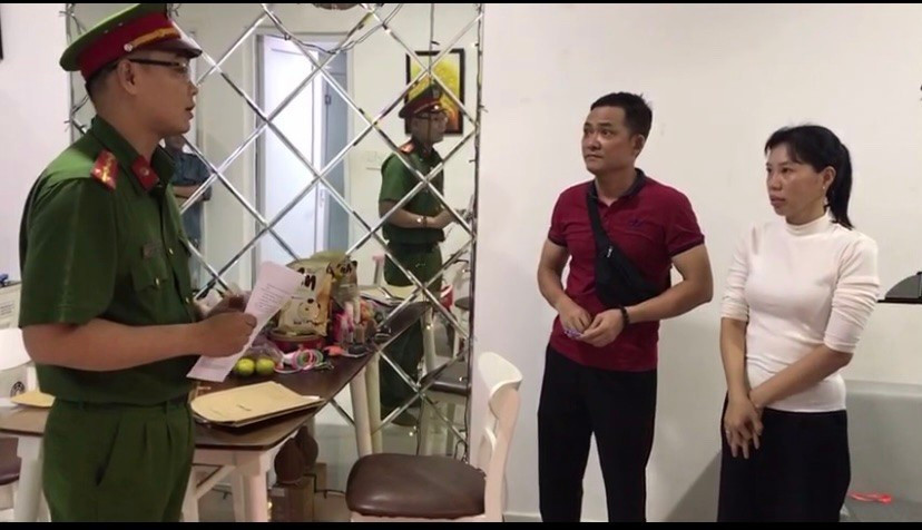 Khởi tố 9 lãnh đạo 3 công ty tài chính thu lợi bất chính hơn 4000 tỷ Khoi to 9 lanh dao 3 cong ty tai chinh thu loi bat chinh hon 4000 ty