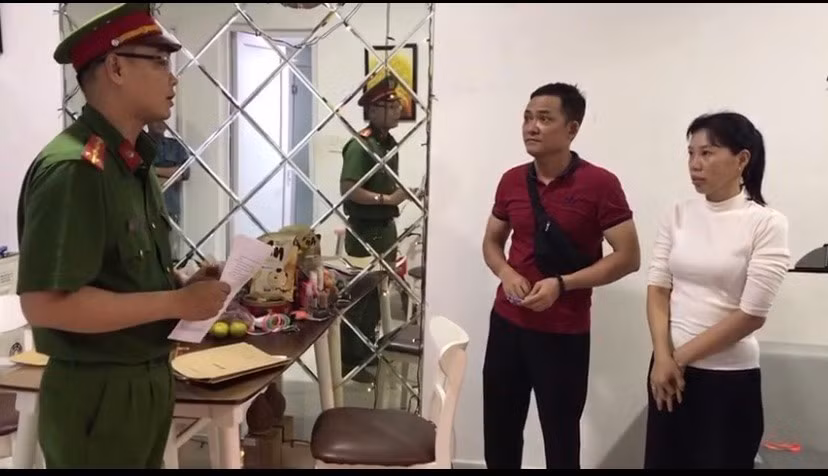 Khoi to 9 lanh dao 3 cong ty tai chinh thu loi bat chinh hon 4000 ty