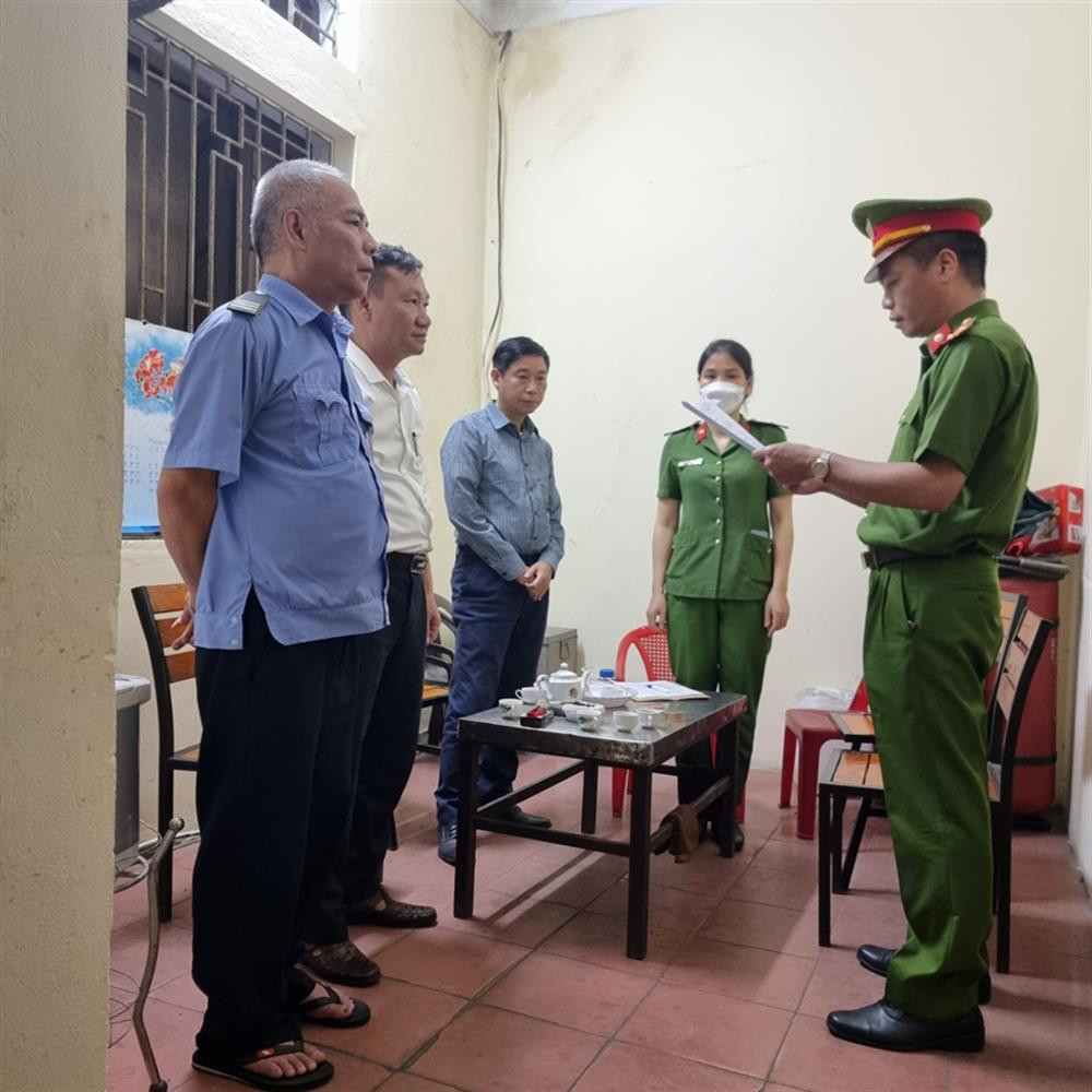 Hải Dương: Bắt 2 đối tượng lừa mua hàng ảo, chiếm đoạt hàng tỷ đồng - Hình 2 Hai Duong: Bat 2 doi tuong lua mua hang ao, chiem doat hang ty dong-Hinh-2