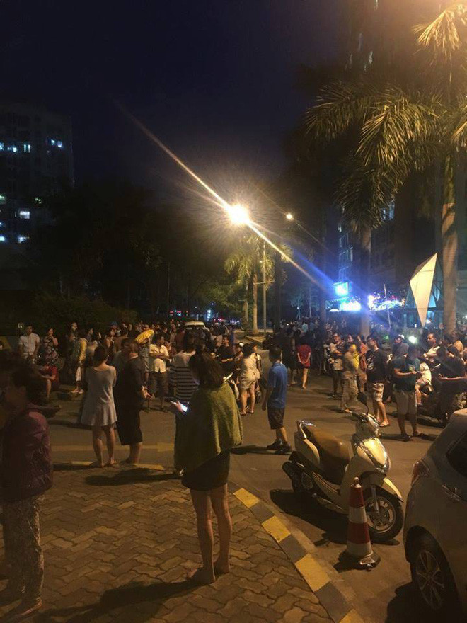 Đáng chú ý, theo một số người dân, khu chung cư này vừa được diễn tập PCCC vào ngày 31/3, đến hôm nay thì bị bốc cháy từ căn hộ trên tầng 8. Nguồn ảnh: CAND