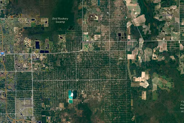 Tuy nhiên ở đây lưu truyền một truyền thuyết kể rằng, khu vực này còn có những cư dân khác sinh sống. Họ được gọi là Squallie. Theo mô tả, đó là những sinh vật hình người giống lợn, khá thấp bé.