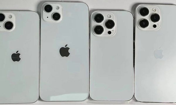 Theo các tin tức rò rỉ, iPhone 14 Pro và iPhone 14 Pro Max sẽ được trang bị ống kính góc rộng 48MP, thay vì chỉ 12MP như trên iPhone 13 Pro. Ngoài ra, iPhone 14 sẽ là mẫu iPhone đầu tiên có camera trước rất chất lượng với khả năng lấy nét tự động, khẩu độ ƒ/1.9 lấy sáng tốt hơn.