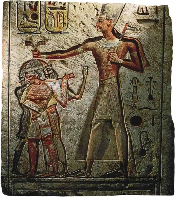 Cách đây khoảng 5000 năm, Sanakht trị vì vương triều thứ ba trong gần 20 năm. Pharaoh Ai Cập ít được biết đến này gây chú ý với bí ẩn về cơ thể cao lớn hơn rất nhiều so với người bình thường.