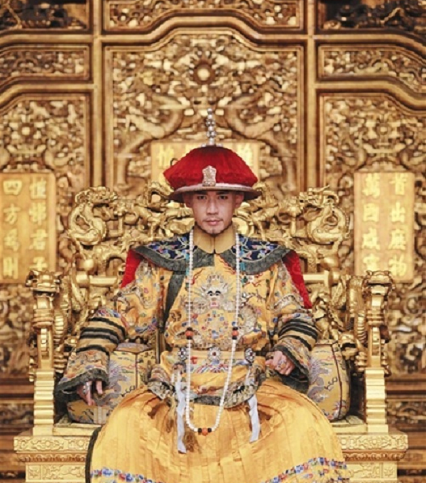 Không lâu sau, thủ lĩnh này cũng đã chết một cách bất minh. Truyền thông quốc tế cho rằng, ông qua đời vì bệnh tật nhưng cái chết này lại khiến mọi người nghi ngờ chính ông cũng chịu lời nguyền từ chiếc ghế rồng.