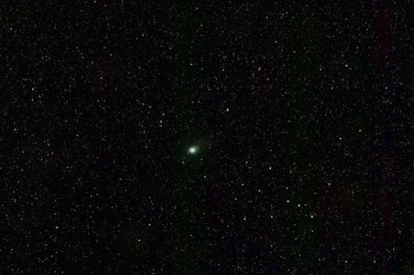 Sao chổi thường được gắn với một điềm xấu nào đó. Vào năm 1997, sự xuất hiện của sao chổi Hale-Bopp đã gây nên một vụ tự tử tập thể của một nhóm người cuồng tín, họ cho rằng đã đến ngày tận thế.