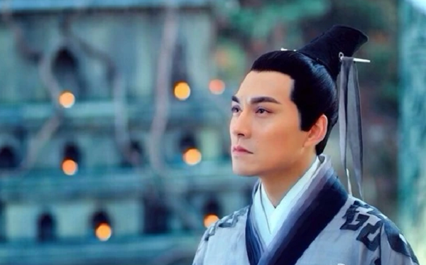 Trong tiểu thuyết võ hiệp của Kim Dung, Vương Trùng Dương là những nhân vật chỉ xuất hiện qua lời kể của sự đệ Châu Bá Thông và các môn đồ phái Toàn Chân.