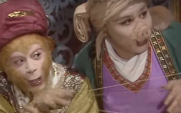 Không chỉ xuất hiện ly kỳ và huyền diệu trong phim Tây Du Ký, phương pháp này còn được vị thần y Tôn Tư Mạc đời nhà Đường sử dụng để bắt mạch chữa bệnh cho Hoàng hậu nương nương lúc bấy giờ.