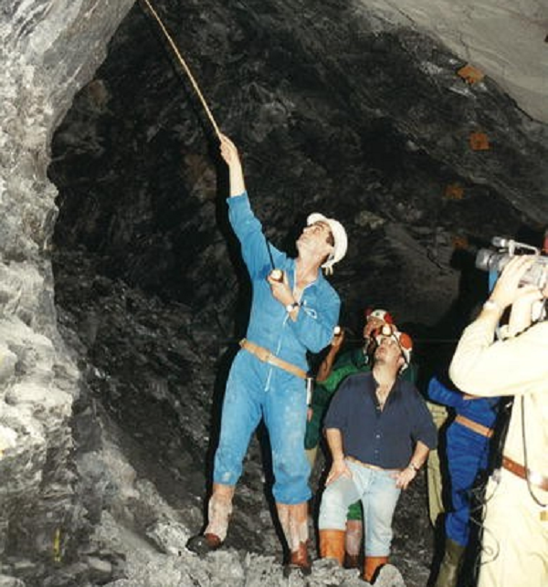 Khả năng điều chỉnh phản ứng diễn ra theo một quy trình khá bài bản. Một khi phản ứng bắt đầu, nó có thể tận dụng công suất đầu ra có kiểm soát, với khả năng ngăn chặn các vụ nổ thảm khốc hoặc giải phóng năng lượng tại một thời điểm.