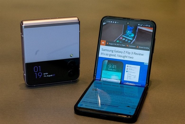 Về cấu hình, sản phẩm được trang bị chip xử lý mới nhất là Snapdragon 8 Plus Gen 1, bộ nhớ trong có thể thêm bản 512 GB.