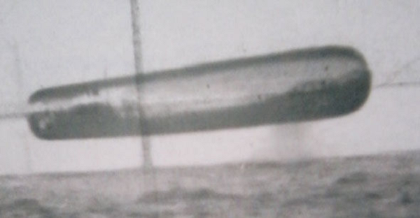 Nhà thiết kế đồ họa của tạp chí đã phân tích các bức ảnh và xác minh rằng chúng là thật chứ không phải dựng lên do kĩ xảo.