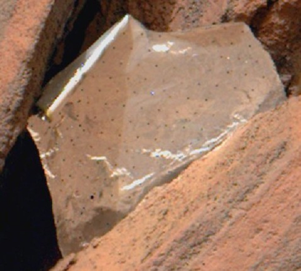 Mặc dù con người chưa hề đặt chân lên sao Hoả, nhưng rác thải đã nhanh chóng trở thành một vấn đề cần có sự can thiệp của các tổ chức không gian, nếu không muốn biến đây trở thành "bãi phế liệu".