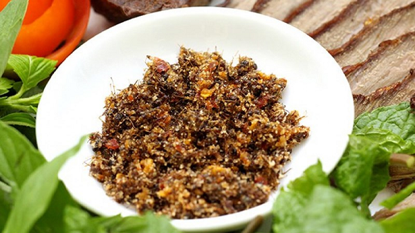 Vì thế khi sử dụng muối kiến vàng cùng với các thực phẩm khác sẽ làm tăng giá trị dinh dưỡng cho cơ thể.