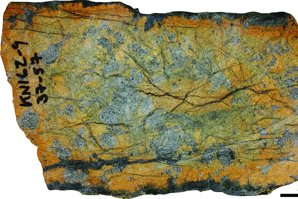 Kết quả cho thấy vật liệu đá không chỉ có niên đại 2,8 tỷ năm thuộc kỷ nguyên Archaean mà chúng còn có khả năng làm sáng tỏ cách thức hoạt động của bên trong Trái Đất.